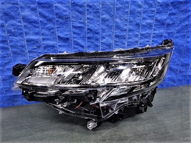 1586 ノア 90 左ライト LED V1-1 81150-V1010 N1 ZWR90W ZWR95W MZRA90W MZRA95W 美品拍卖