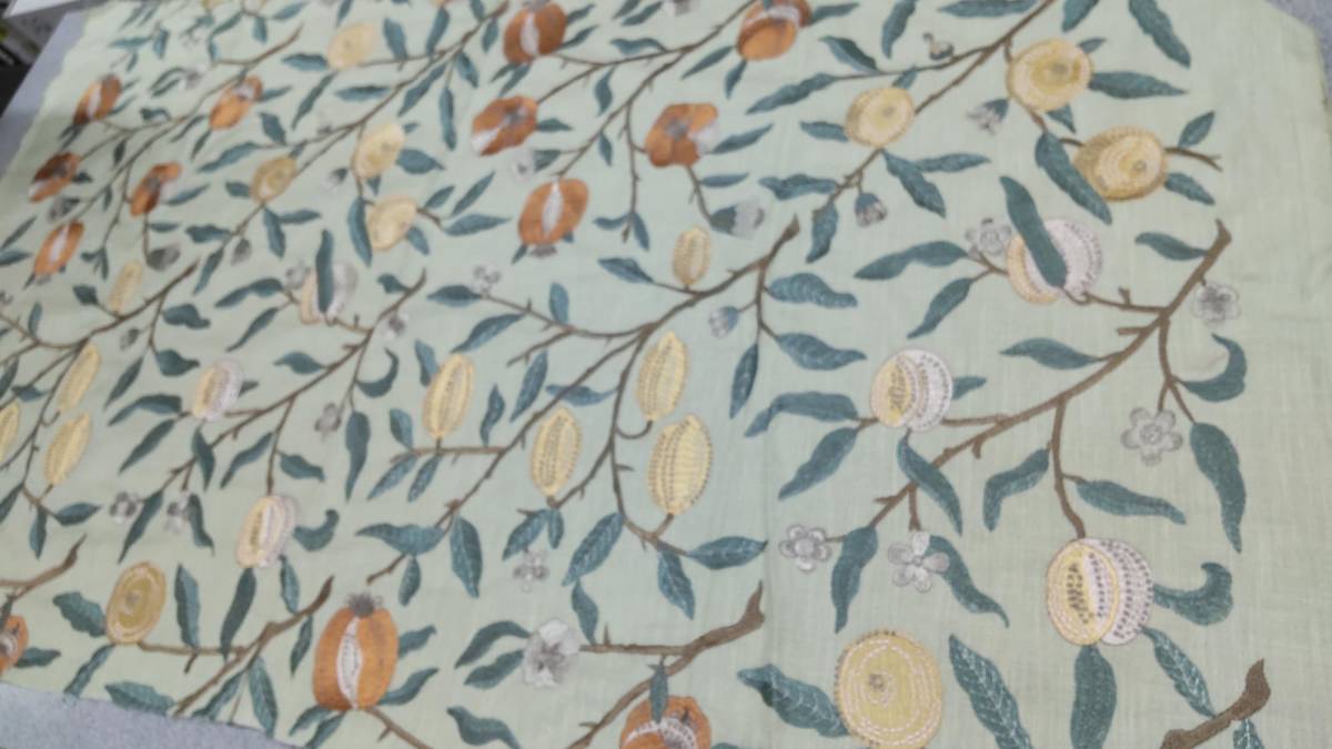 サンゲツ ウィリアムモリス フルーツ GN MCF113 128cm幅x 50cm 1枚 生地拍卖