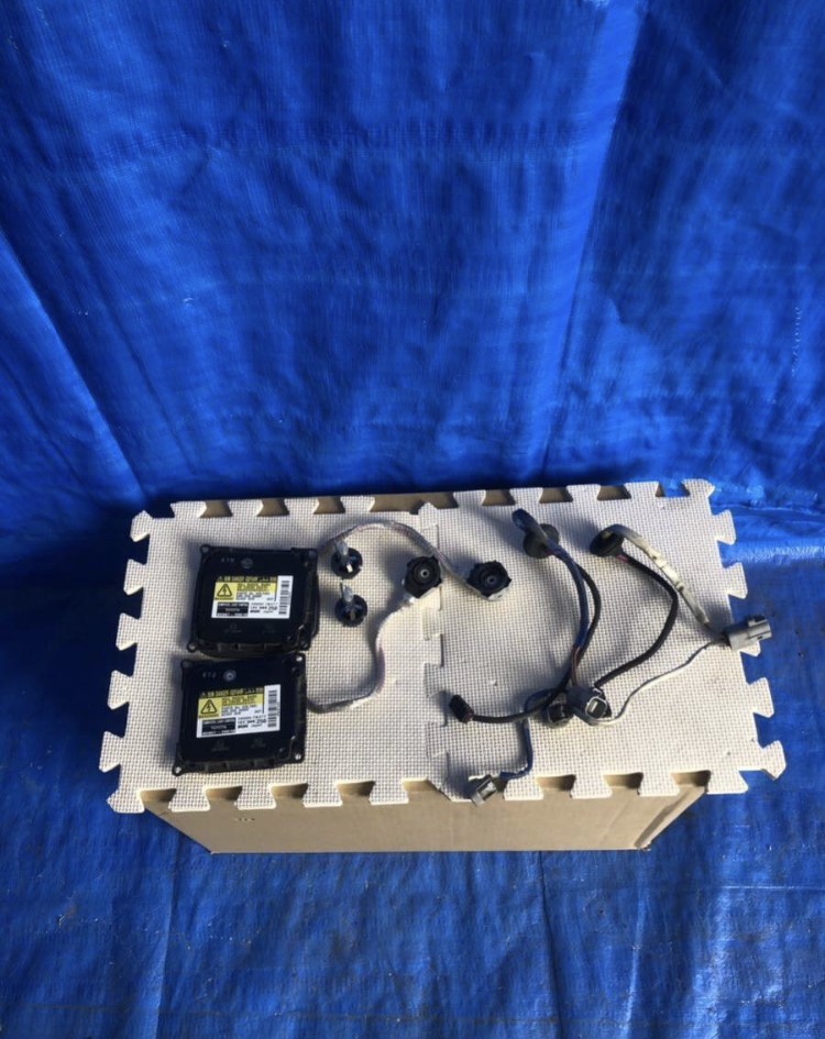 ZRR70 ZRR75 ノア ヴォクシー HIDユニット バラスト バーナー 85967-20010 39000-78277拍卖