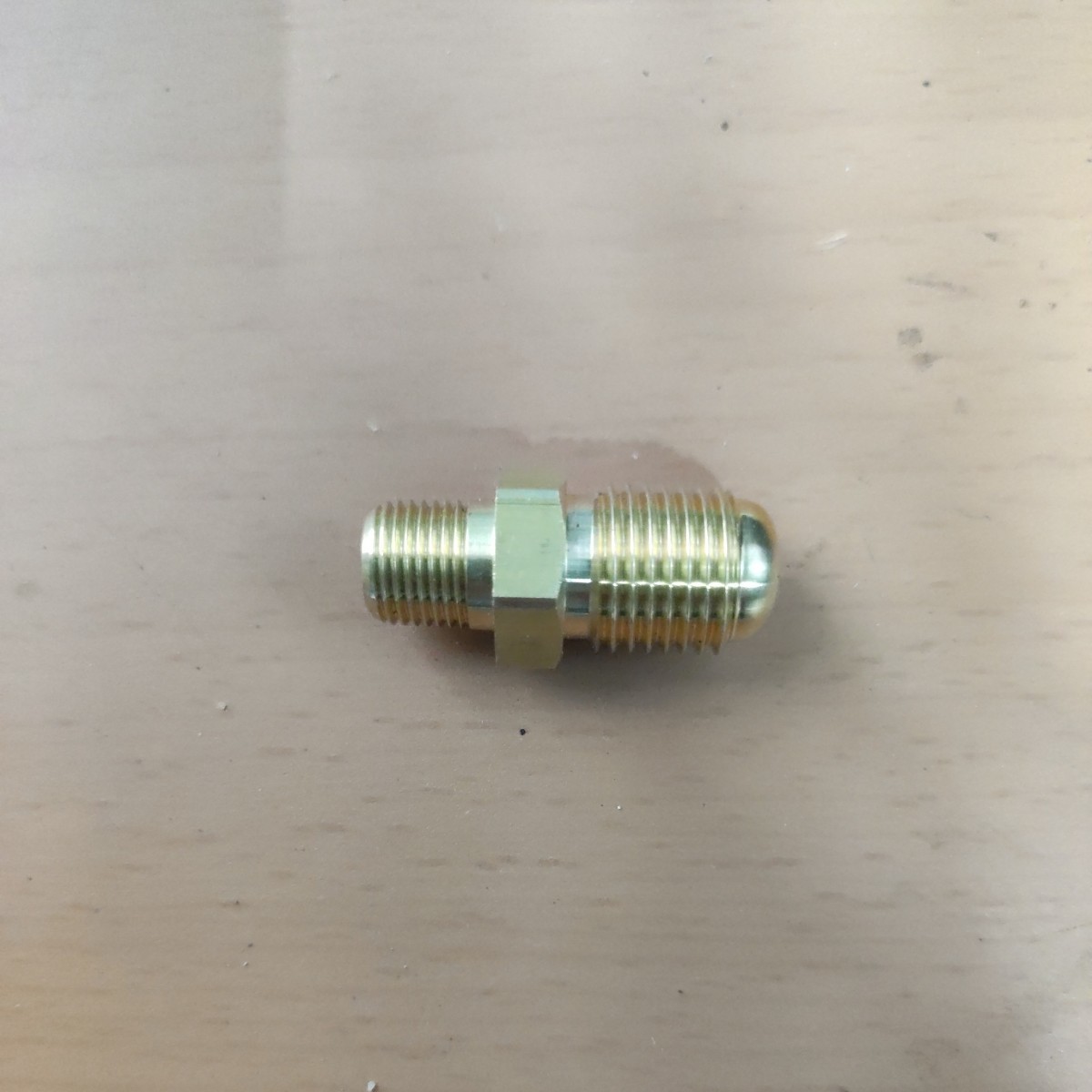 銅燃料パイプ用 片Rニップル 1/4B、外径8mm送油管用拍卖