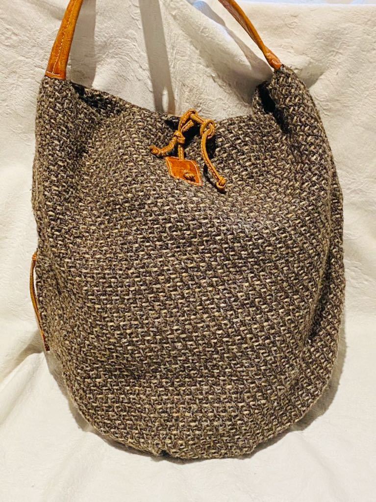 MONTEROSA モンテローザ ショルダーバッグ 編み込み レザーコンビ アジアンテイスト エスニックバッグ拍卖