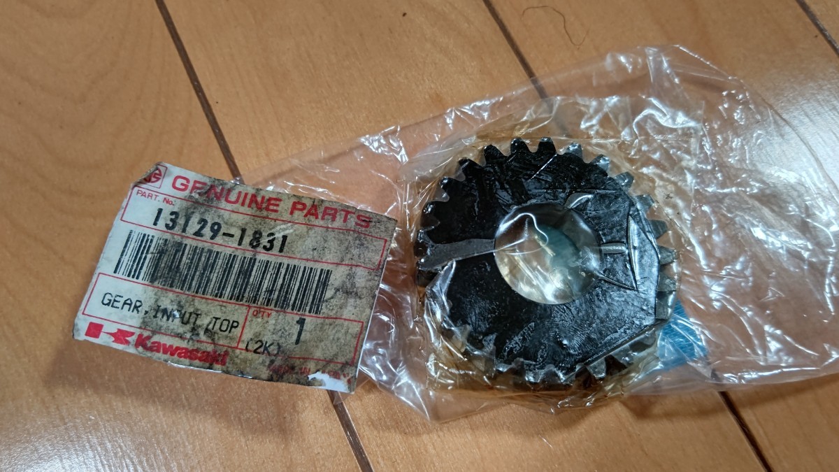 カワサキ KX125 純正 未使用 インプットトップ ギア ギヤ 25T エンジン 部品 パーツ 13129-1831 kawasaki 拍卖