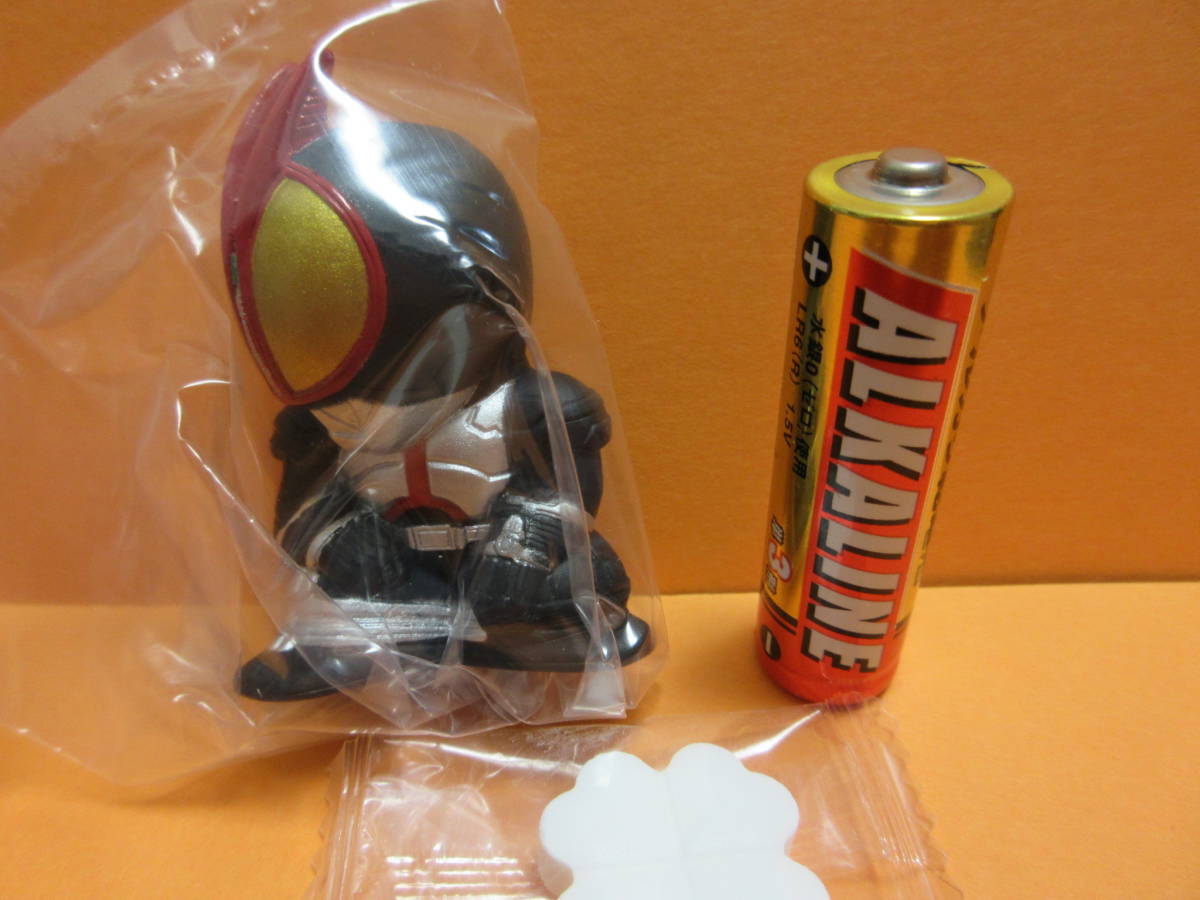 〓同梱可★袋未開封・新品★仮面ライダーキッズ −リバイス登場−★彩色済みソフビ人形★04 仮面ライダーファイズ拍卖