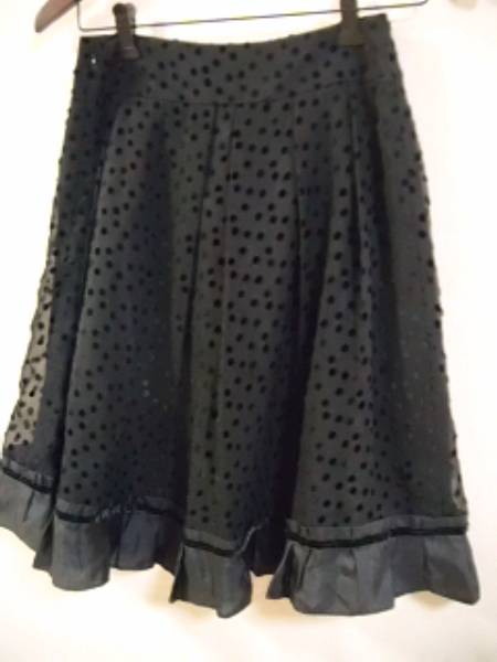 レッセパッセ 黒シルク混ドットシフォンスカート 38 拍卖