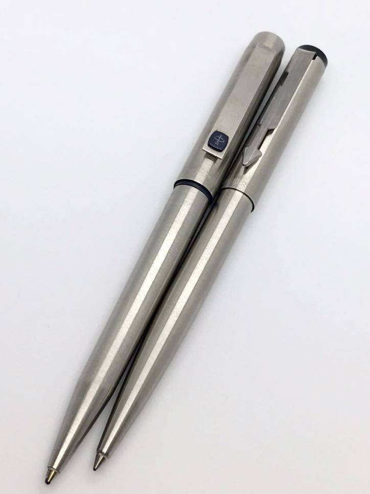 C2. パーカー ボールペン 2本 PARKER MADE IN ENGLAND L MADE IN U.K. ステンレスシルバー拍卖
