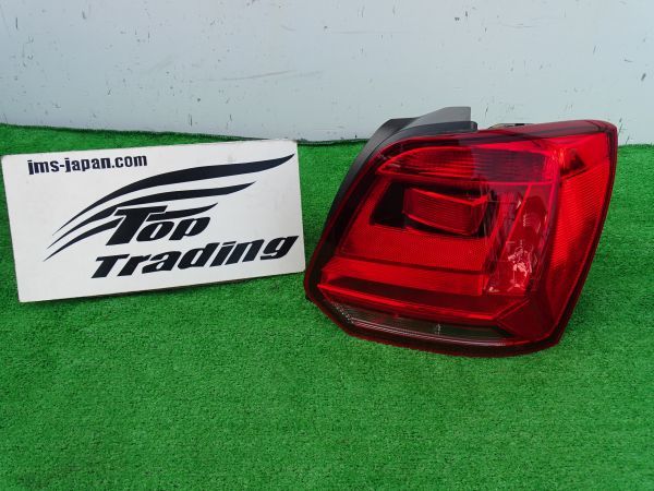 L1583vc VolksWagen純正 ポロ 6R/後期 6C 右テールランプ/フォグランプ付き 6C0945112A(6C0945096L)適合確認可能拍卖
