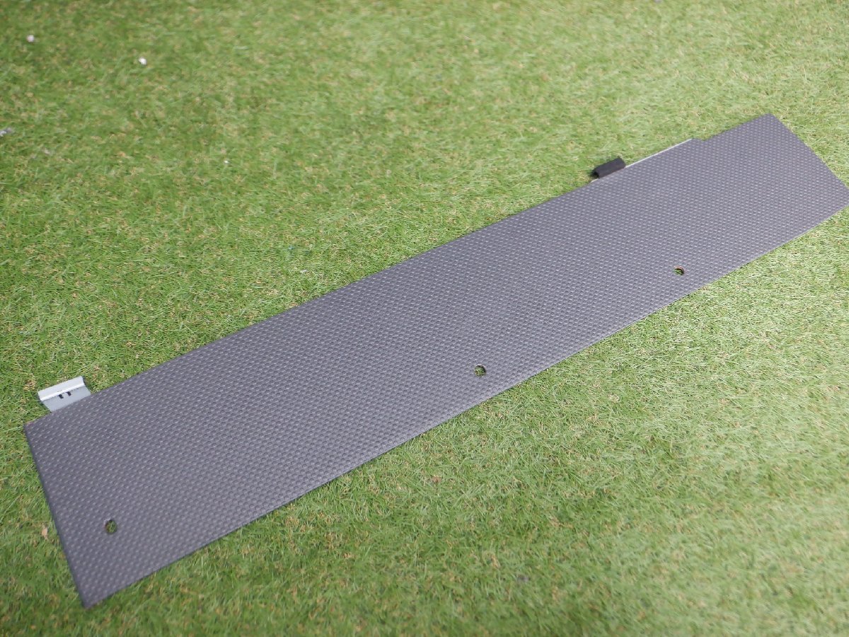 新車外し トヨタ純正 200 ハイエース リア ドア スカッフパネル カバー ゴム 67926-26040-B2 m-23-8-348拍卖