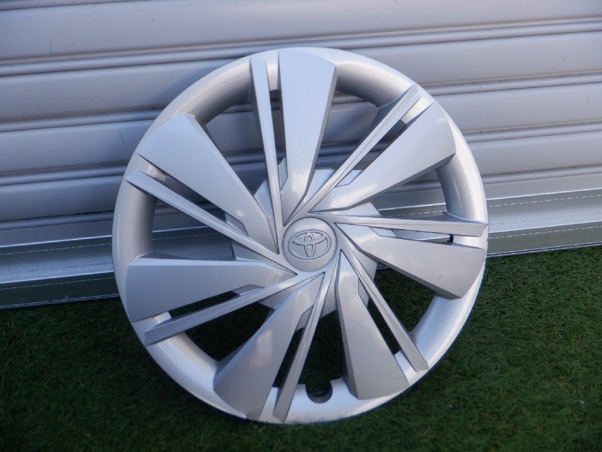 トヨタ純正 LA350S LA360S ピクシスエポック ホイールキャップ 1枚 直径 約39㎝ 42602-B2440 m-23-8-477拍卖