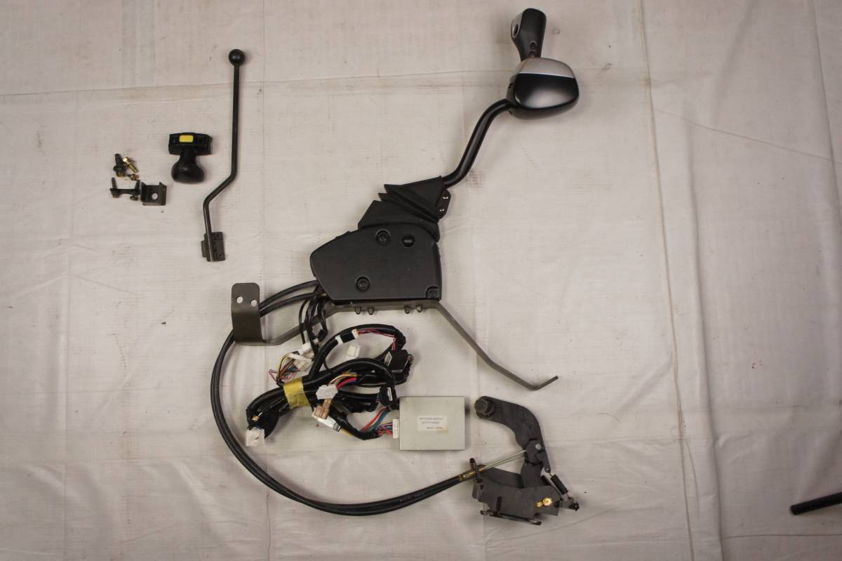 22710-1A300 E11 NE11 ノート 運転補助装置 手動運転装置 ドライビングヘルパー 24027-1A185 オーテック 日産 純正 @2597s拍卖