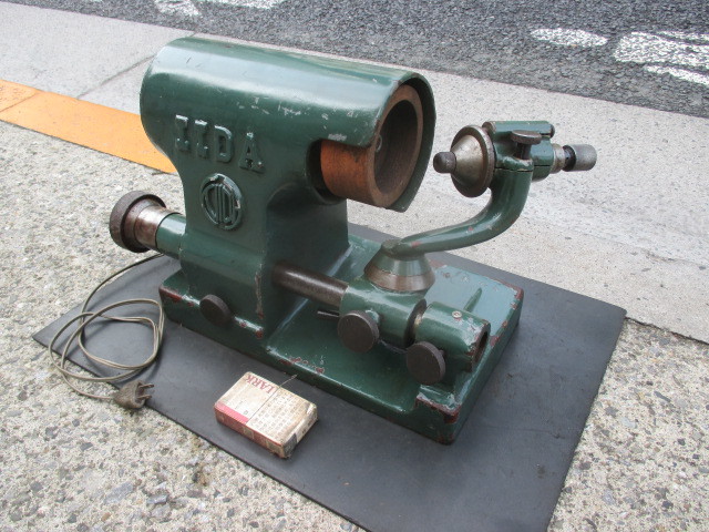 t110★(株)飯田製作所 刃物研磨機 100V拍卖