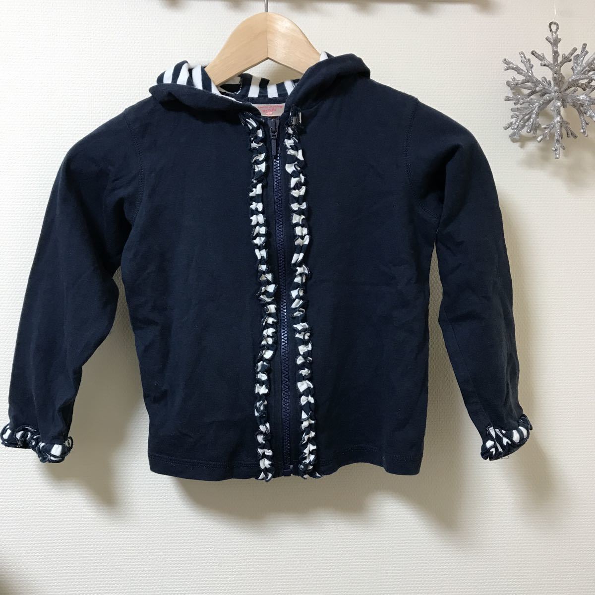 キッズ 女の子 ローラアシュレイ 110 120 6才 綿100% モーリシャス製 パーカー フリル ボーダー拍卖