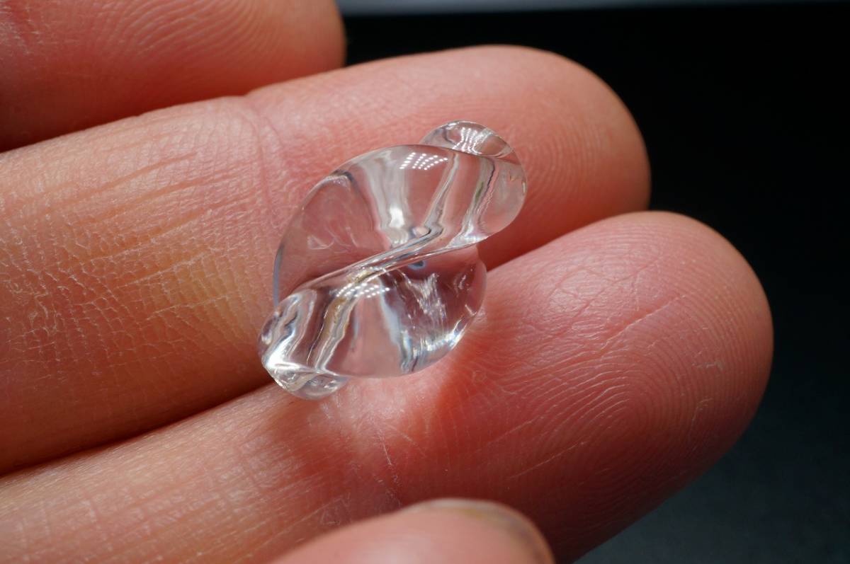 【即決特別価格!早い者勝ち】稀少!天然水晶カービング、彫刻AAAランク水晶使用「希少オリジナルカービングルース」8.9ct拍卖