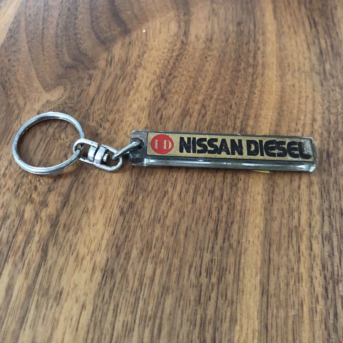 ニッサン ディーゼル キーホルダー 中古 UD クオン コンドル 大型 中型 小型 トラック ジャンク拍卖