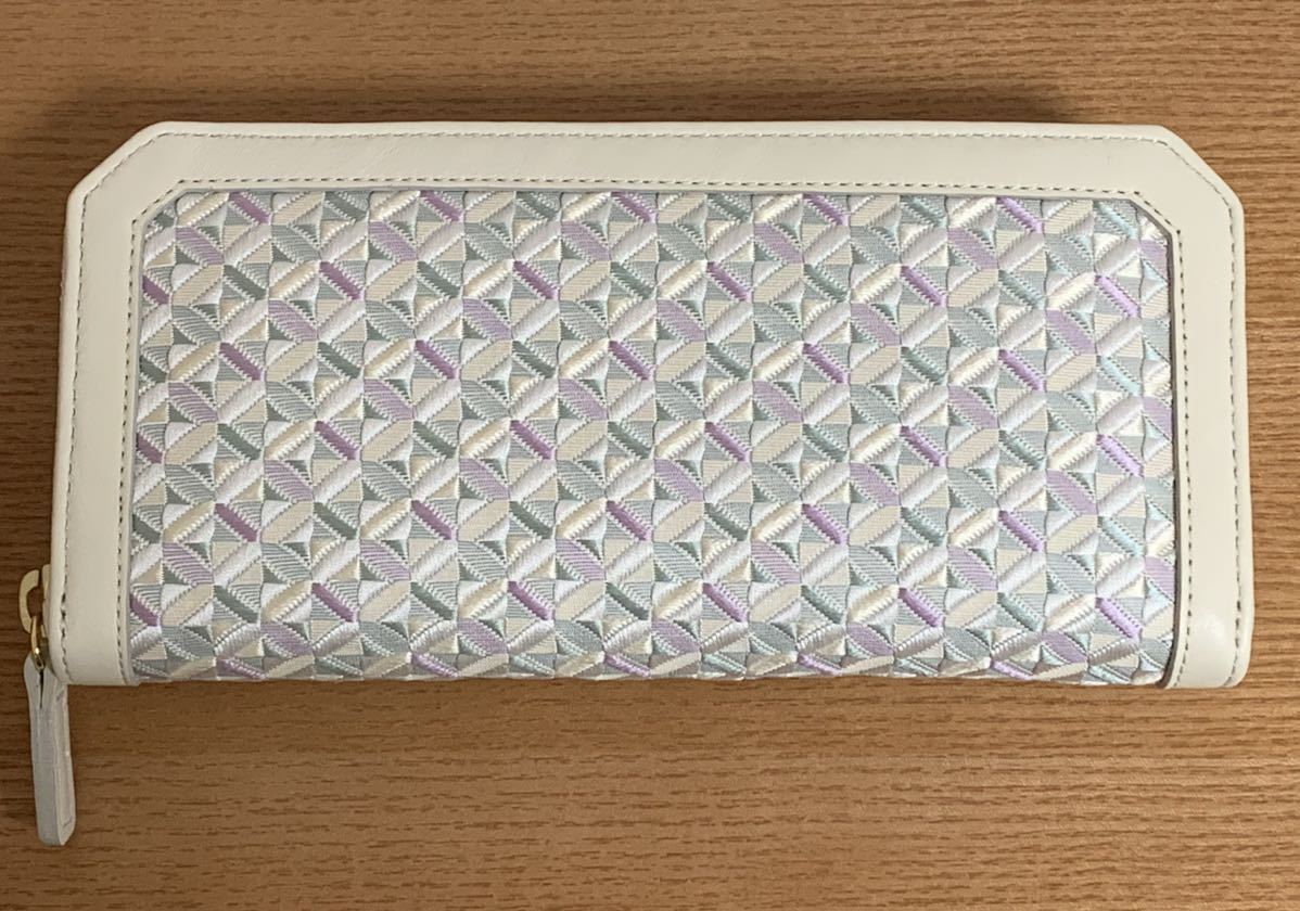 博多織 「琥珀」 レザー 長財布 近江屋 クリームグリーン 新品未開封拍卖