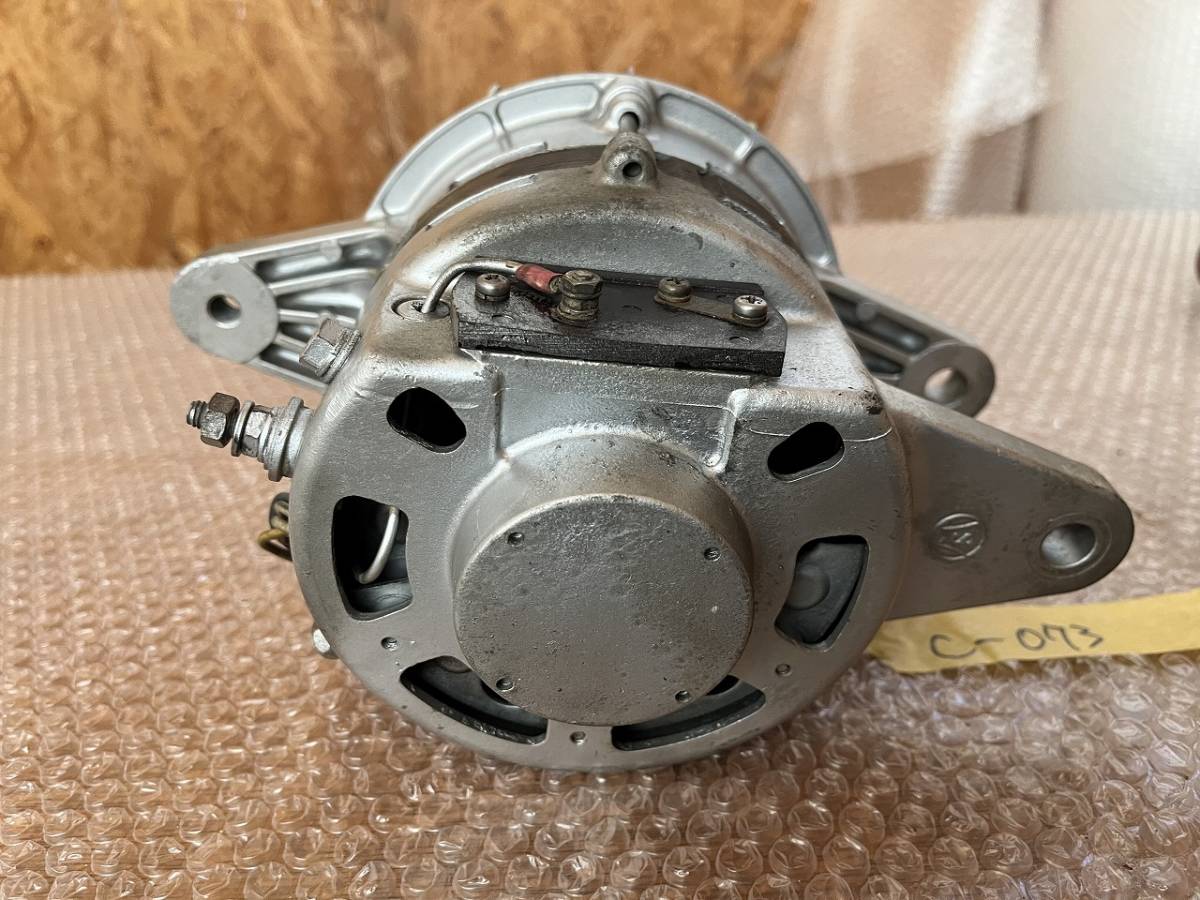 日産 UD ディーゼル トラックス オルタネータ 0211 601 001 保管品 管理№C-073拍卖