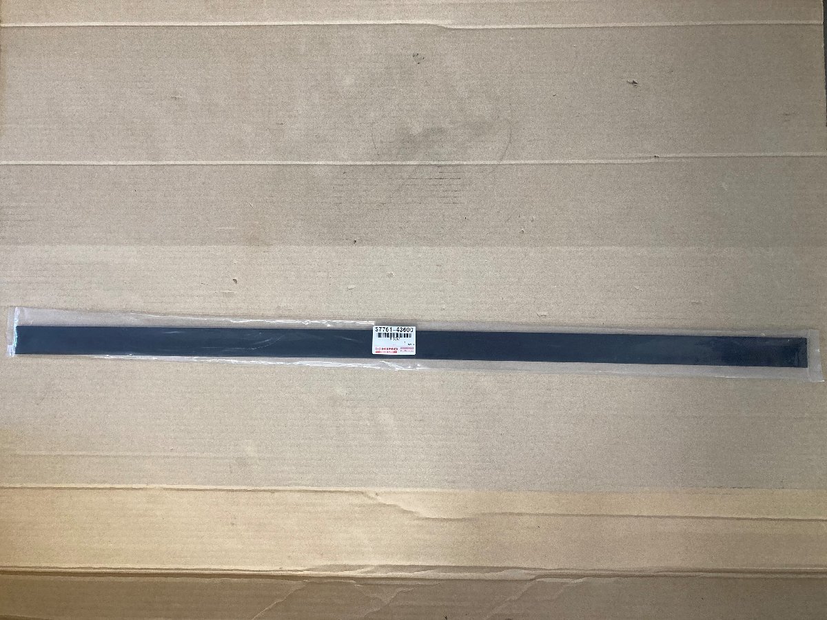 【K50762】ヒノ FR FR2KNB シート S7761-43600 未使用拍卖