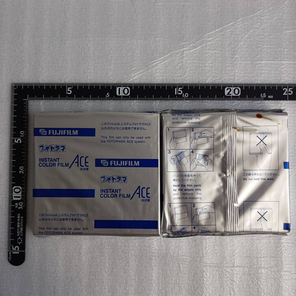 FUJIFILM フォトラマ INSTANT COLAR FILME ACE 光沢面 2個セット 10枚入/パック 期限切れ 富士フィルム 当時物 ポラロイドカメラフィルム拍卖