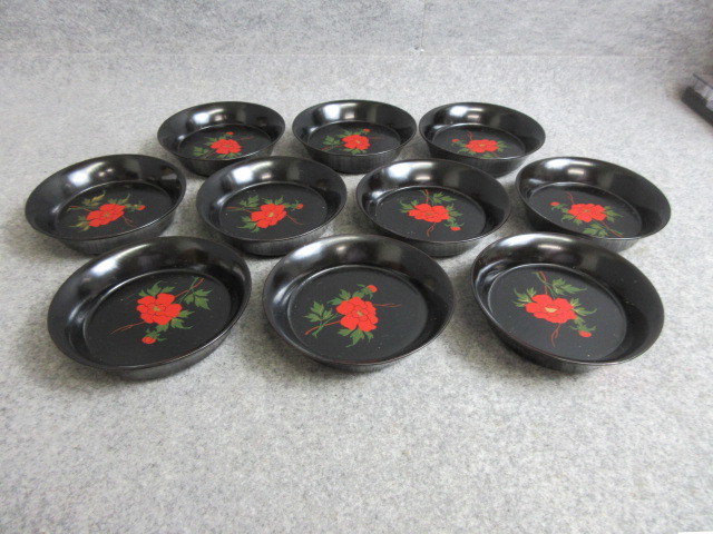 【政】32917 黒塗蒔絵木皿 10枚 ボタン 輪島 漆器 塗り物 骨董 古物拍卖
