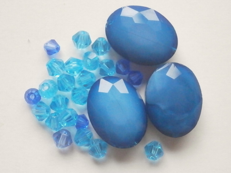 ガラスビーズ★オーバル★ブルー系★2拍卖