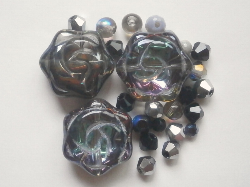 ガラスビーズ★ローズ★ブラック系★g拍卖