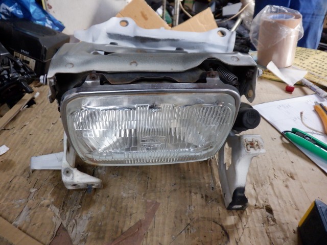 セリカ ST162C 純正 右 ヘッドライト モーター&ステー 付き 43749/H拍卖