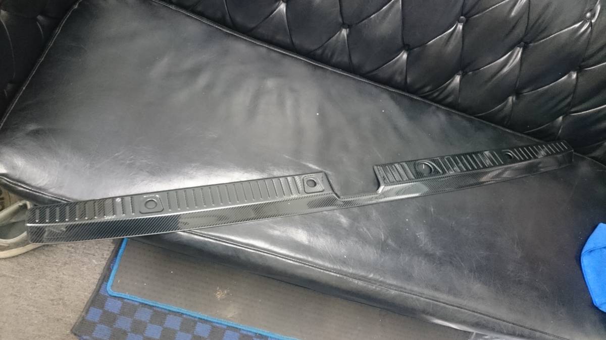 S【訳なし】ダイハツ 新型 ハイゼット カーゴ S700V S710V ステンレス リア ステップ ガード ヘアライン プロテクター拍卖