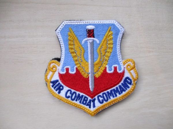 【送料無料】アメリカ空軍AIR COMBAT COMMAND航空戦闘軍団パッチ刺繍ワッペン/A-2エアフォース鷲ワシAIR FORCE米空軍USAF米軍ハイビジ M49拍卖