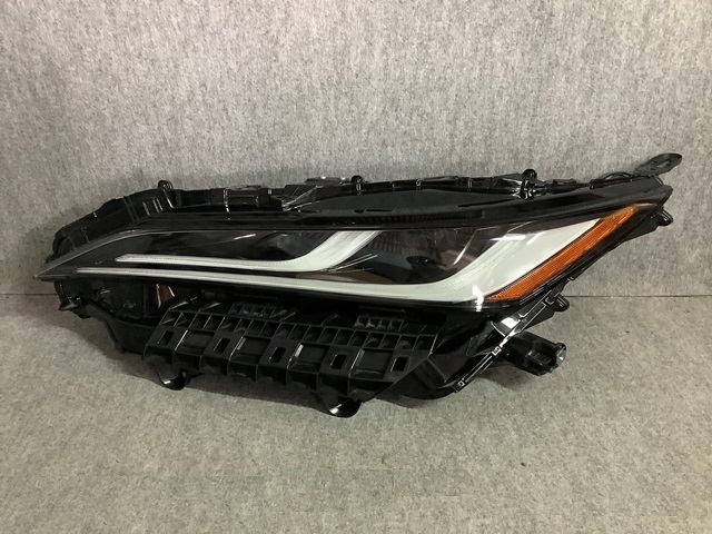 4281-O2 ハリアー AXUH80 MXUA80  ヘッドライト LED 左 ☆拍卖