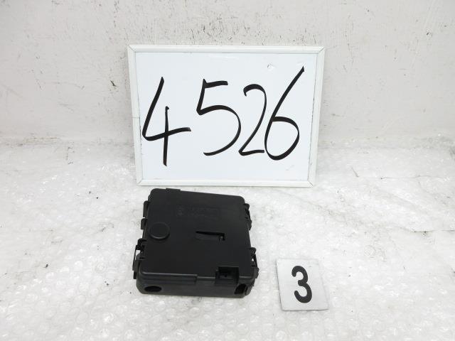 2008年 BMW Z4 ABA-BU25 E85 (3)バッテリーターミナル 8387547 186251 4526拍卖