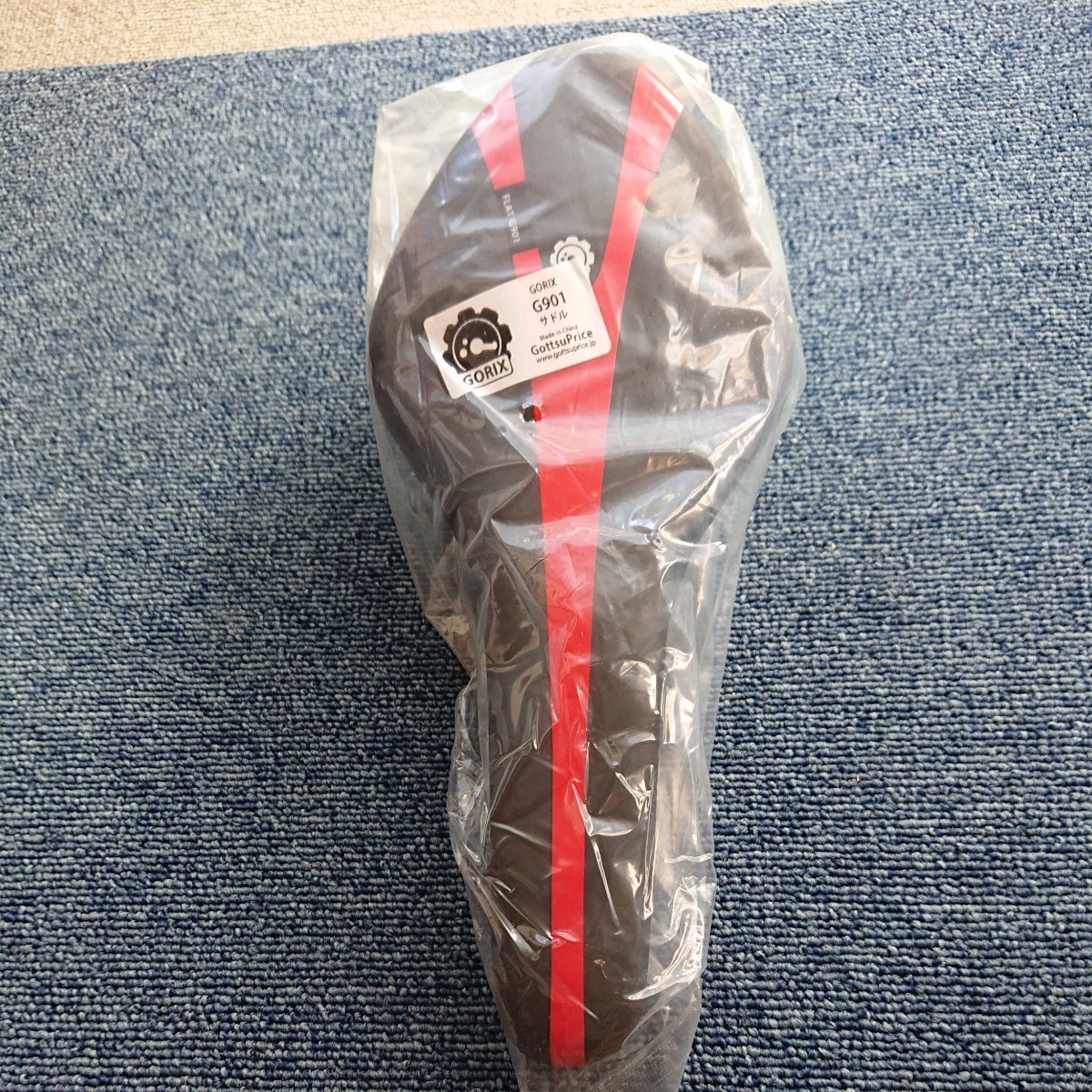 GORIX薄型サドル 全長307mm 全幅130mm サドル厚さ25mm ロードバイク クロスバイク カラー レッド 交換用サドル拍卖