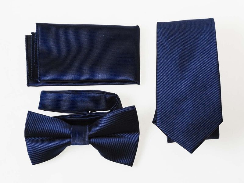 メンズファッション ビジネス カジュアル ネクタイ×蝶ネクタイ×ポケットチーフ セット#ネイビー拍卖