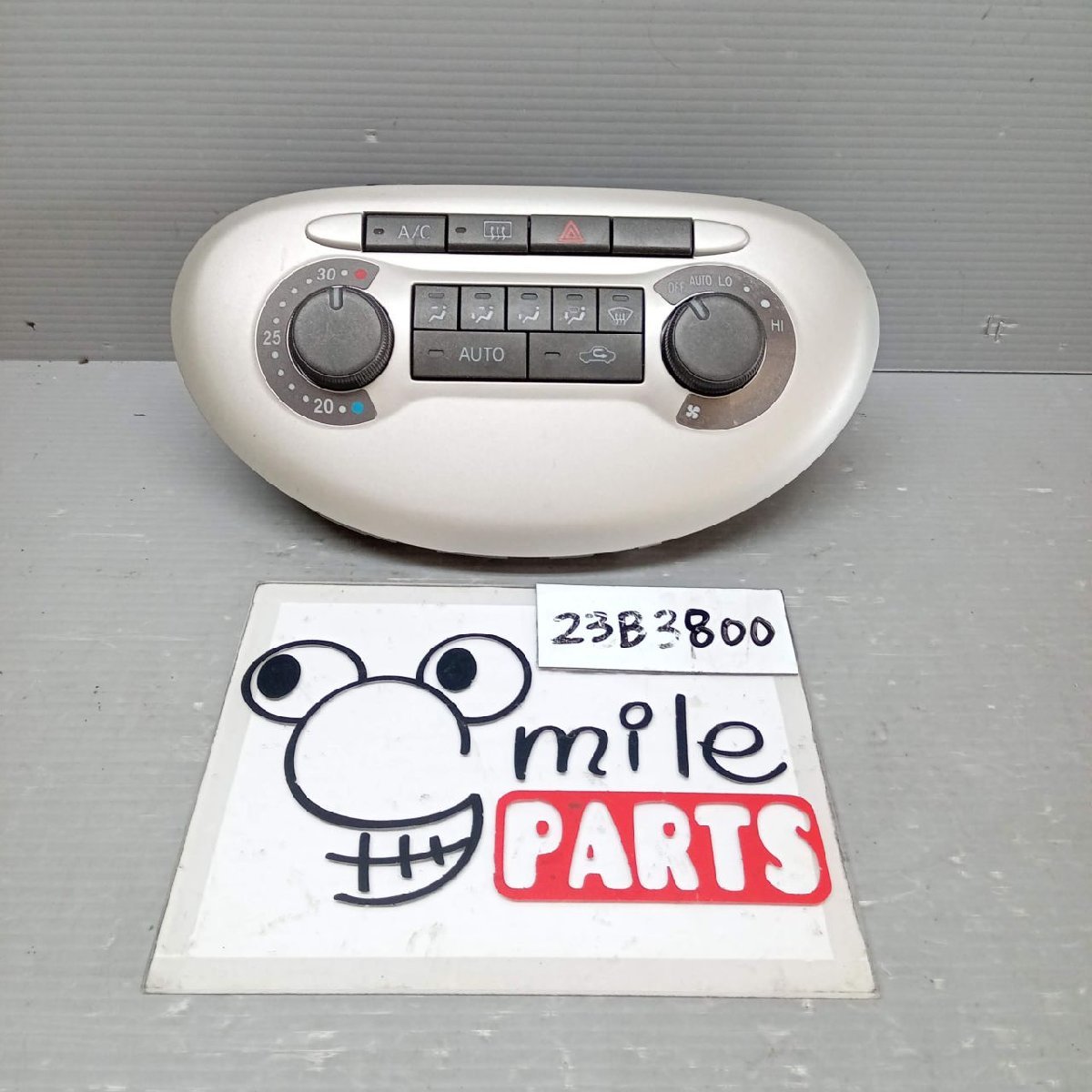 L560S/L550S ムーヴラテ 純正 エアコンスイッチパネル 1D3-10-8/23B3800*同梱不可拍卖