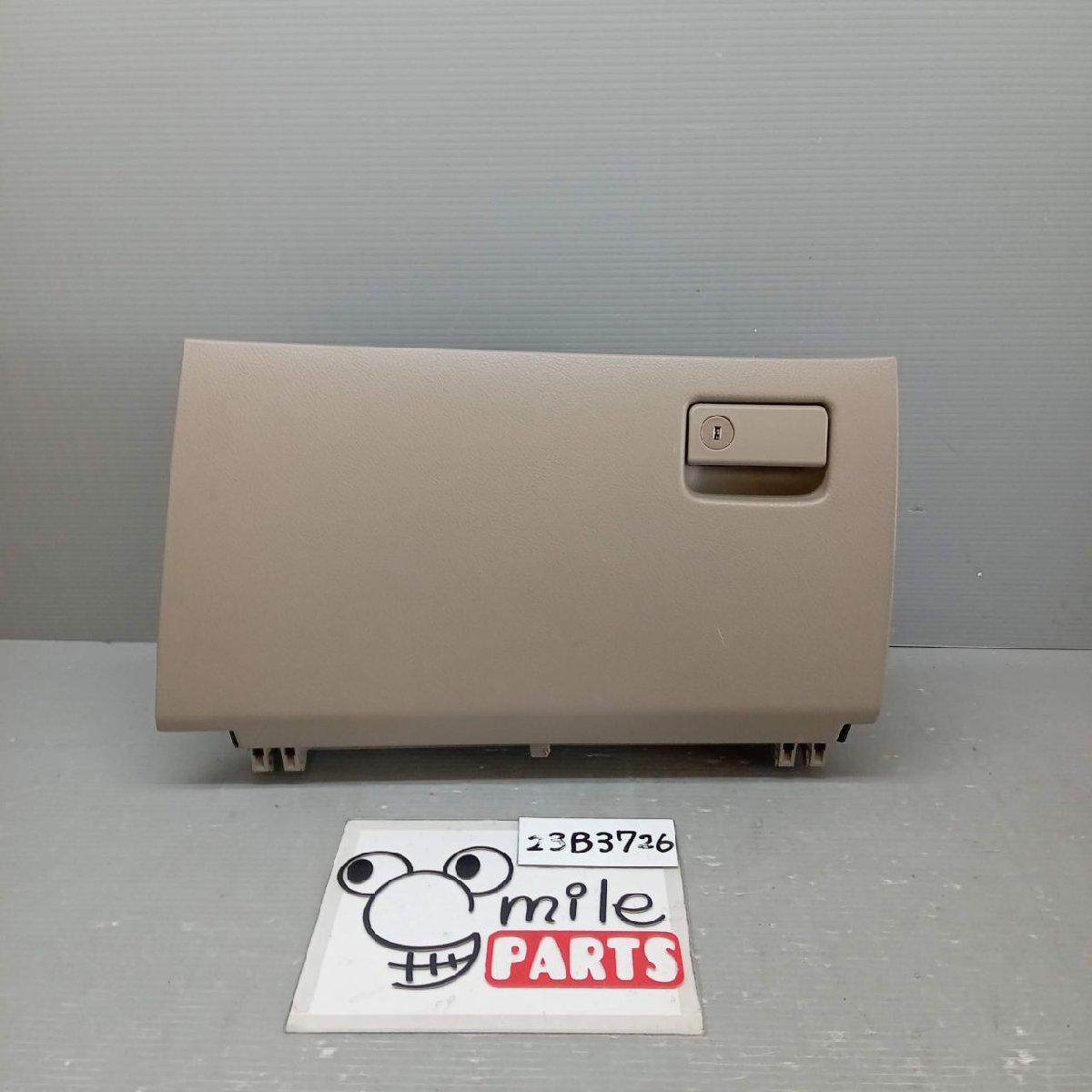 GSA33W ヴァンガード 純正 グローブボックス 1D3-14-4/23B3726*同梱不可拍卖