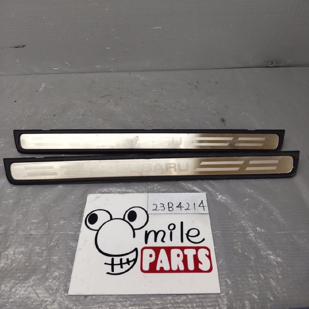 GH3 インプレッサ 純正 左右フロントスカッフプレート(オプション品) 1D3-11-6/23B4214*同梱不可拍卖