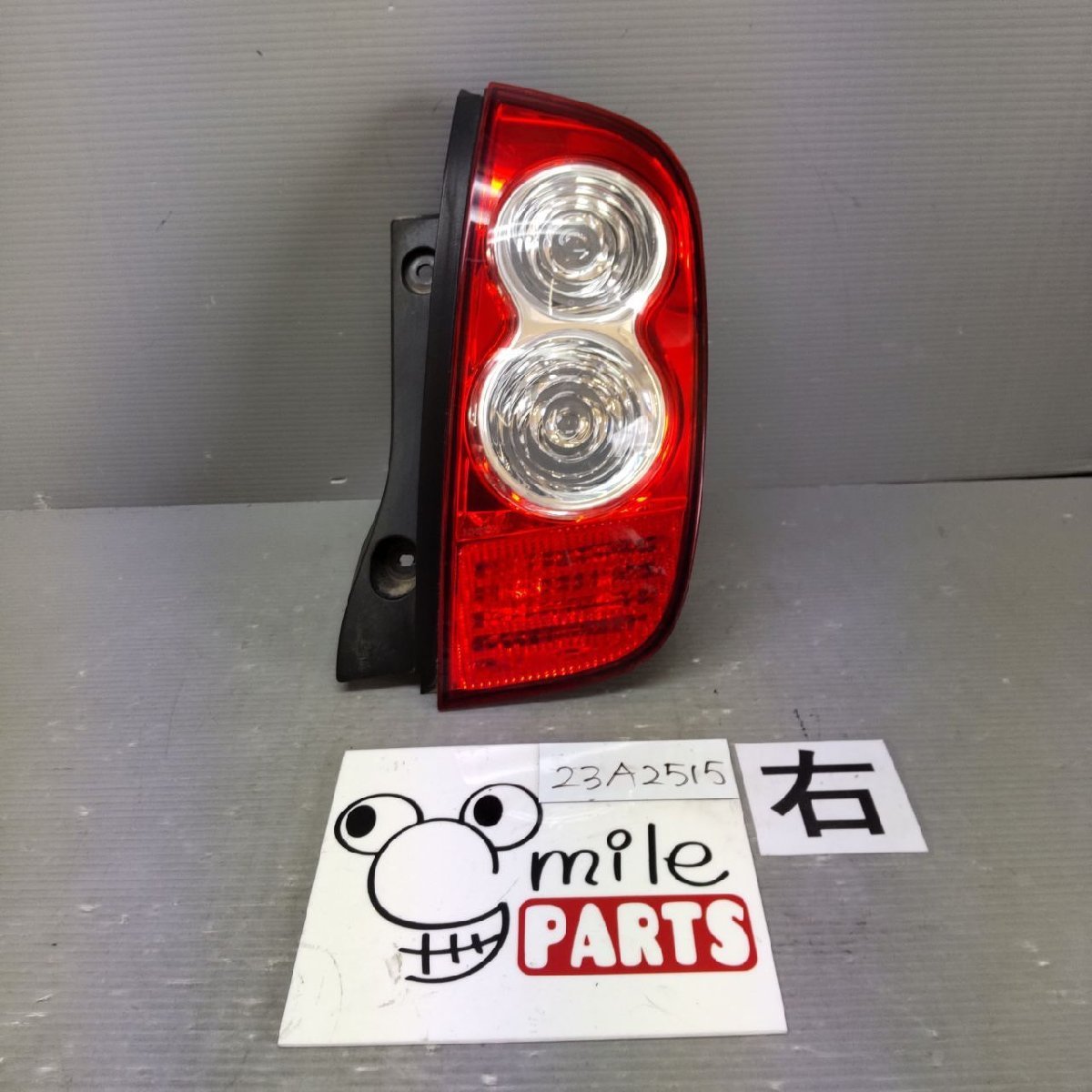 AK12 マーチ 純正 右テールランプ 1D1-23-4/23A2515*同梱不可拍卖
