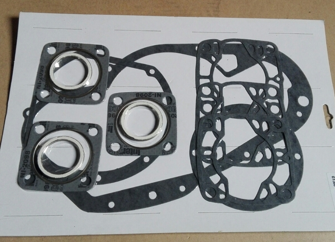 PayPaySUZUKI GT380 新品 エンジン オーバーホール ガスケット セット拍卖