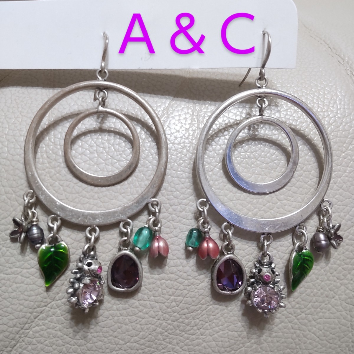 ボタニカル ハリネズミ A&C AC アーツアンドクラフツ ピアス アクセサリー シルバー ガラス ビーズ フープ ビンテージ風 アンティーク風拍卖
