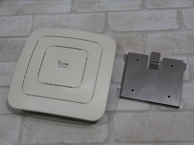 Ω 新G 0055♪ 保証有 iCOM【 AP-9500 】アイコム ワイヤレスアクセスポイント IEEE802.11ac PoE対応 壁掛金具付拍卖