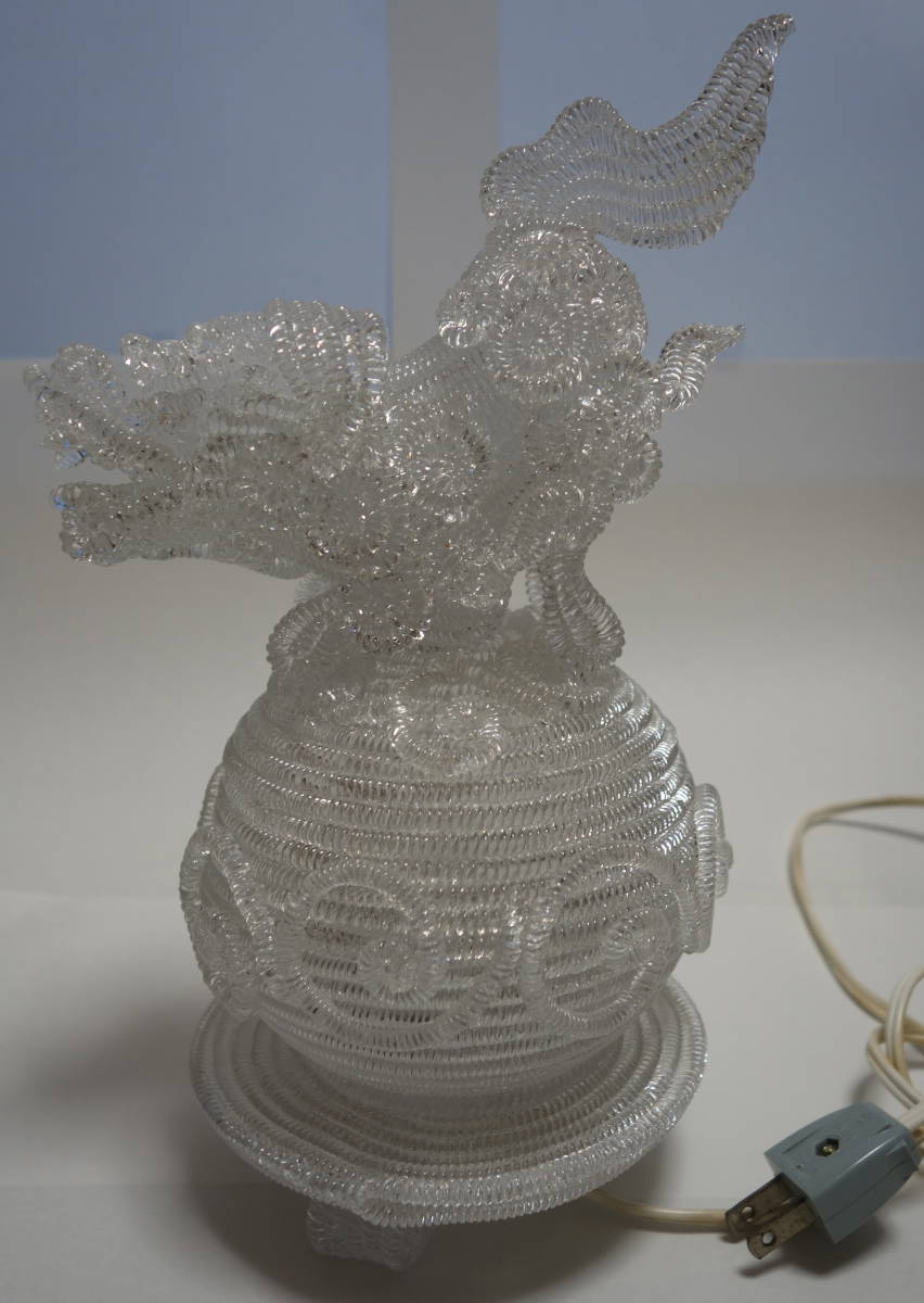 硝子又はプラスチック 工芸 獅子のライトスタンド ガラスのオブジェ拍卖