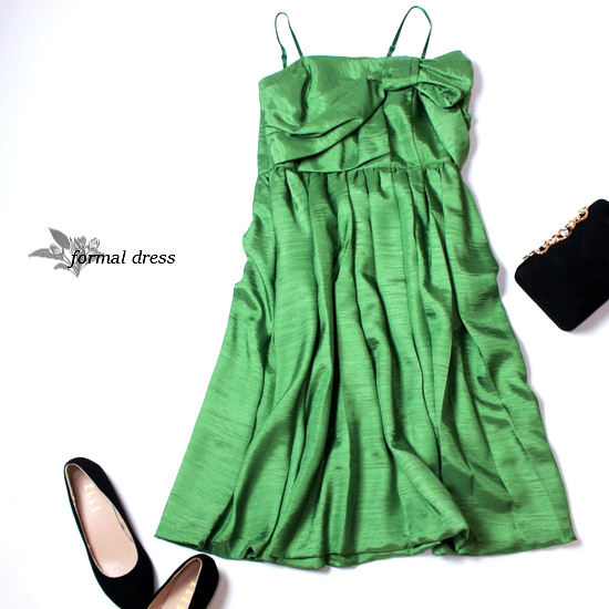 未使用 綺麗め リボン 艶サテン ☆ ギャザー・レースアップ ベアフォーマルワンピース M 9号 パーティドレス 結婚式 披露宴 21D07拍卖