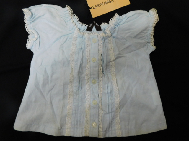 y86 アースマジック 新品 可愛いレース使い ブラウス サイズ95拍卖
