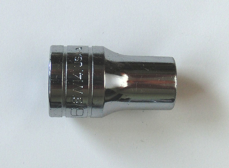 長期在庫の為特価! Snap-on (スナップオン) 1/2差込み インチサイズ12角 スタンダードソケット7/16 SW141 並行輸入 未使用品 即決拍卖