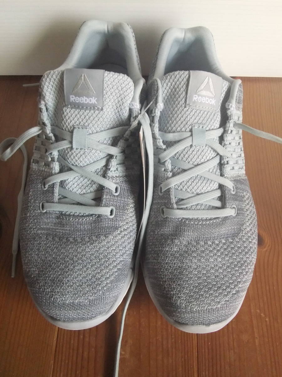 新品 WOMEN ランニング シューズ REEBOK リーボック 灰色 グレー メッシュ RUNNING 軽量 定価9800円 スニーカー 散歩拍卖