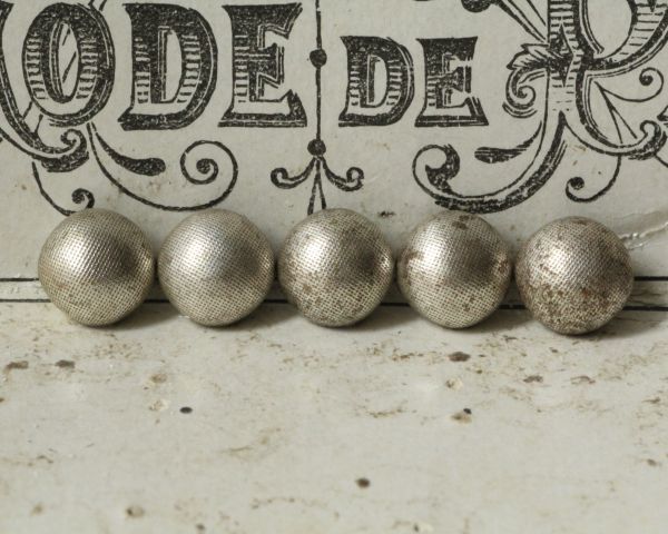 即決 極小 メタルボタン 5個 φ7mm 素材 材料 パーツ リメイク フランス ドール ミニチュア クラフト ヴィンテージ拍卖