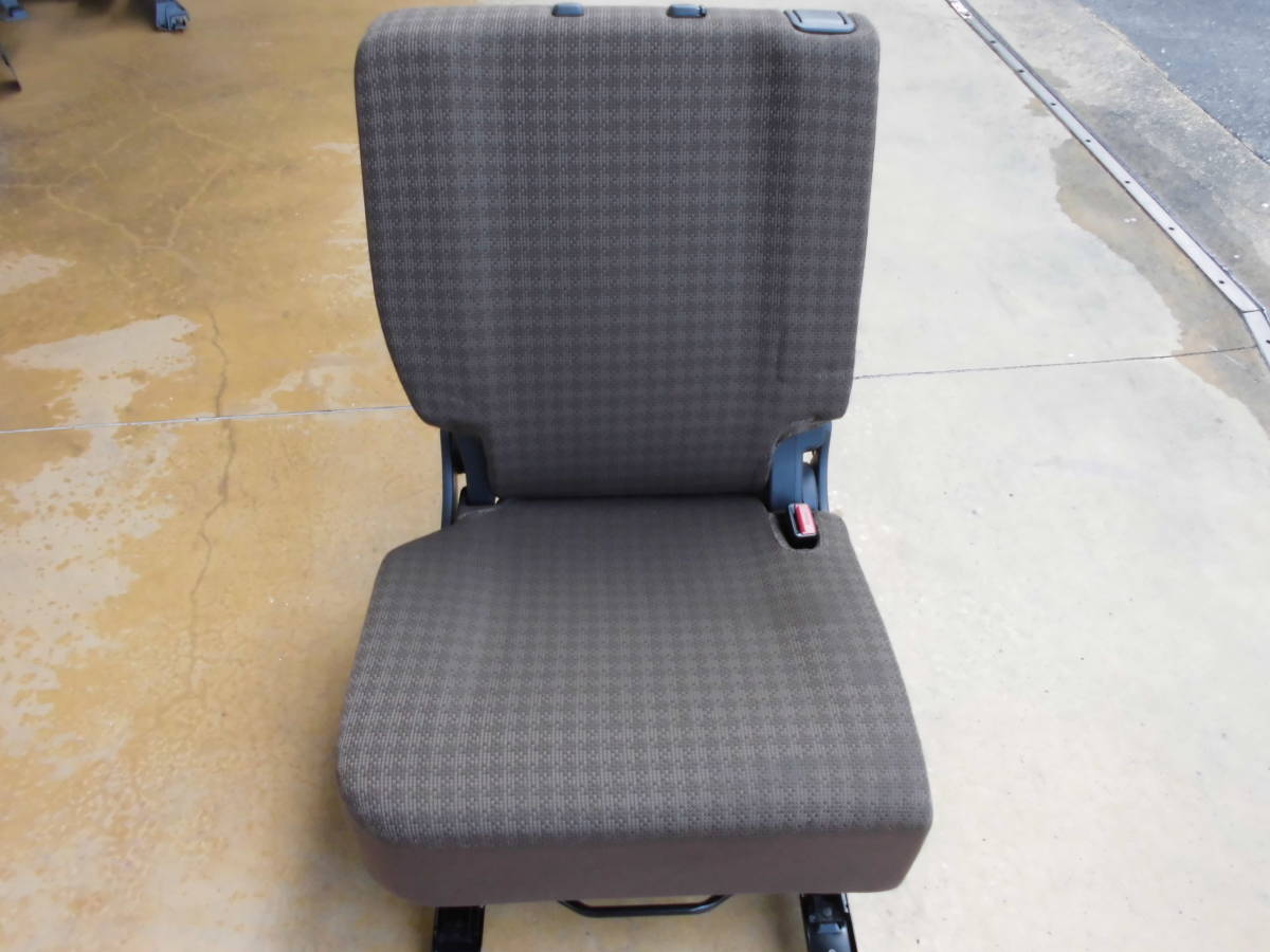 H23 モコ MG33S 右 リア シート 中古品拍卖