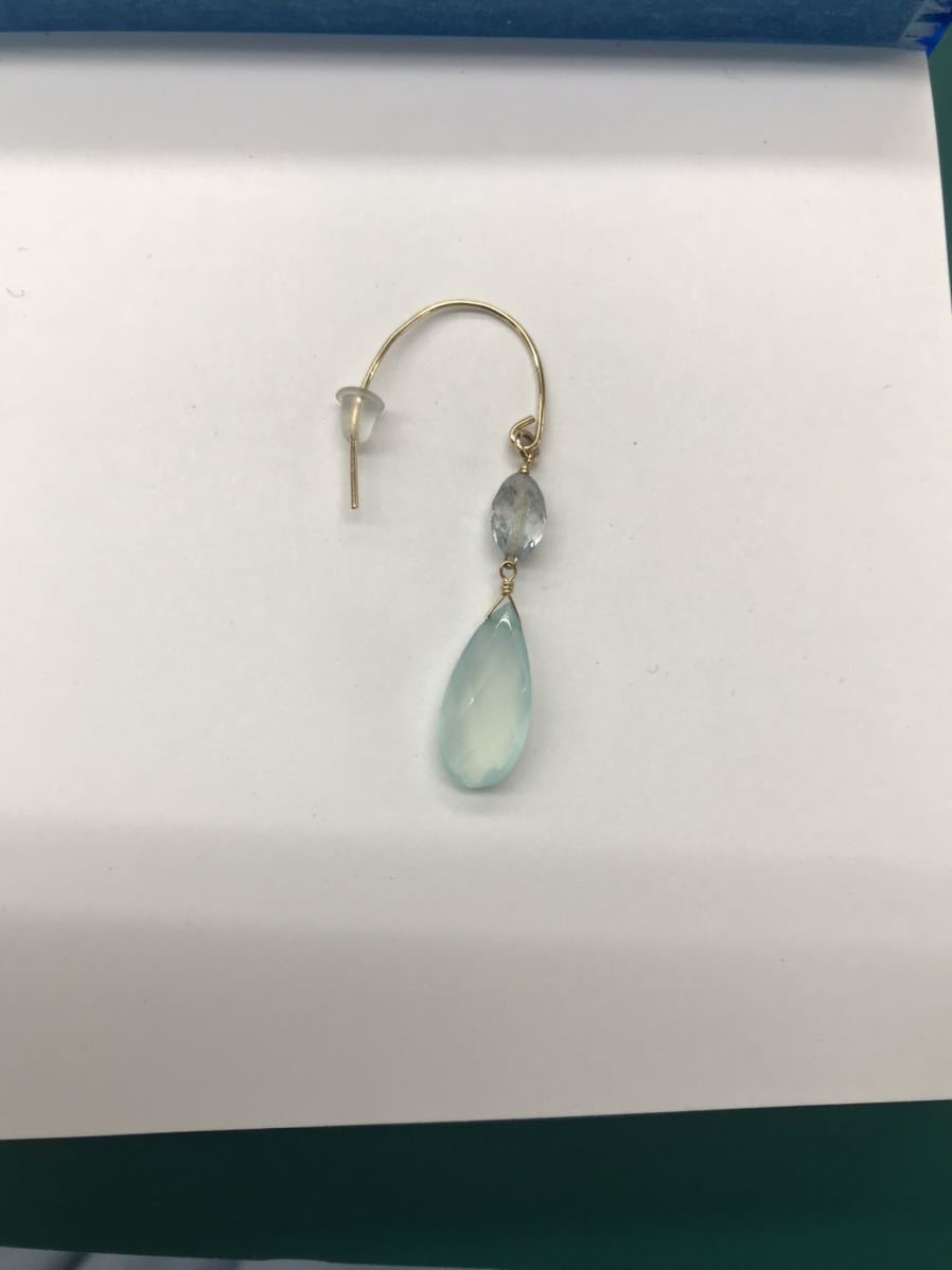ブルーカルセドニー・アクアマリンフックピアス拍卖