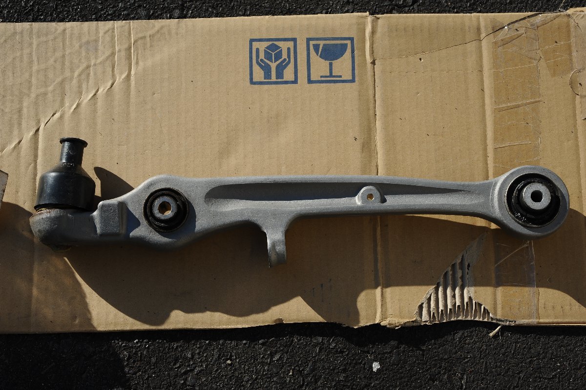 【Bentley】4E0407151J コントロールアーム コンチネンタルフライングスパー コンチネンタルGT フォルクスワーゲングループ拍卖