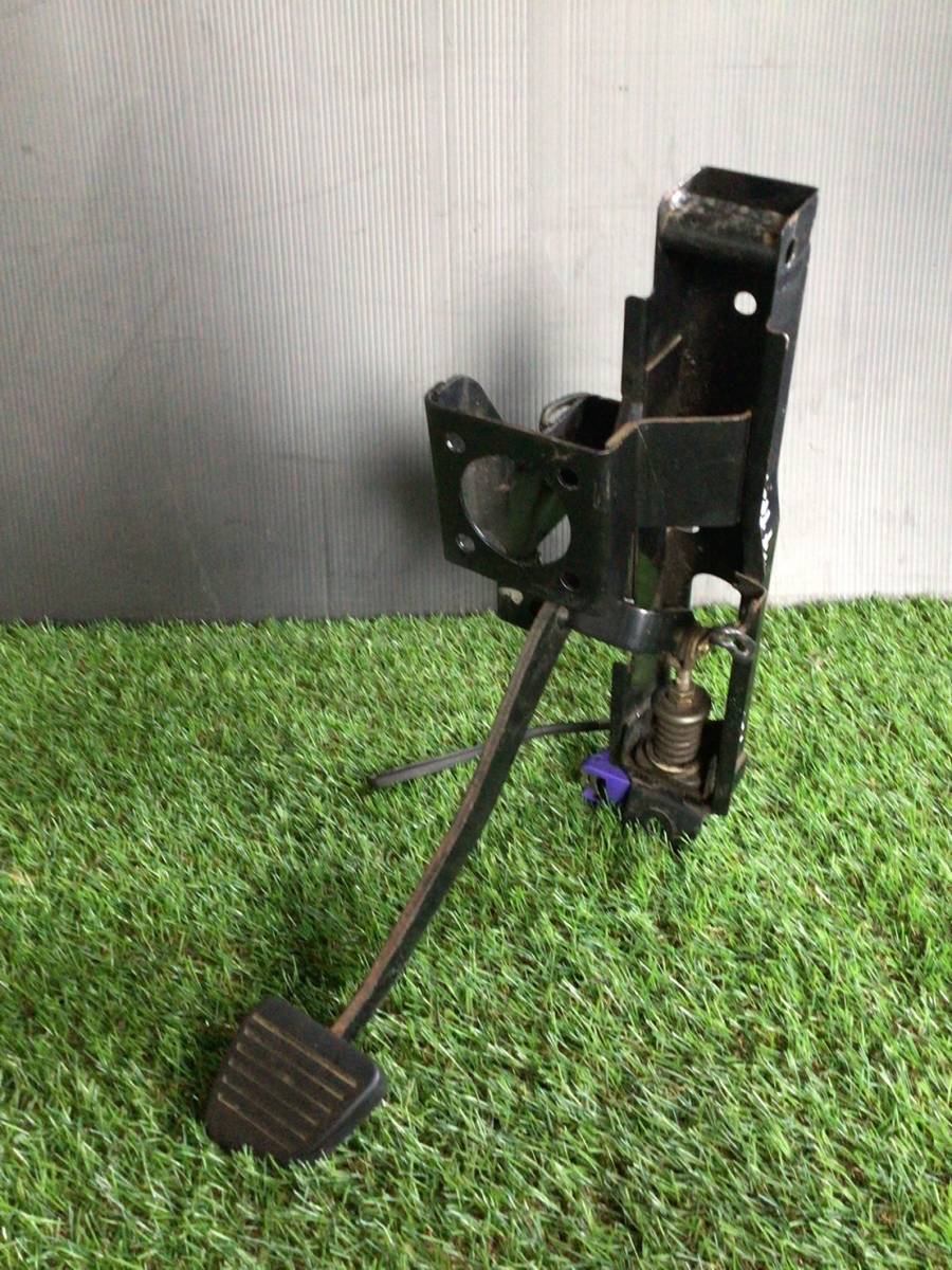 FE305B H.5年 フソー キャンター クラッチ ペダル X2 230804 即日発送可 JIDOSHAKIKI 100s拍卖