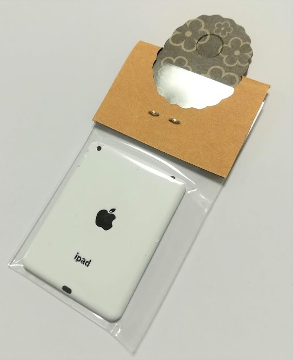 ミニチュア★iPad★Big★ホワイト★白★アイパッド★ドールハウス★色違いやサイズ違いのminiもございます★拍卖