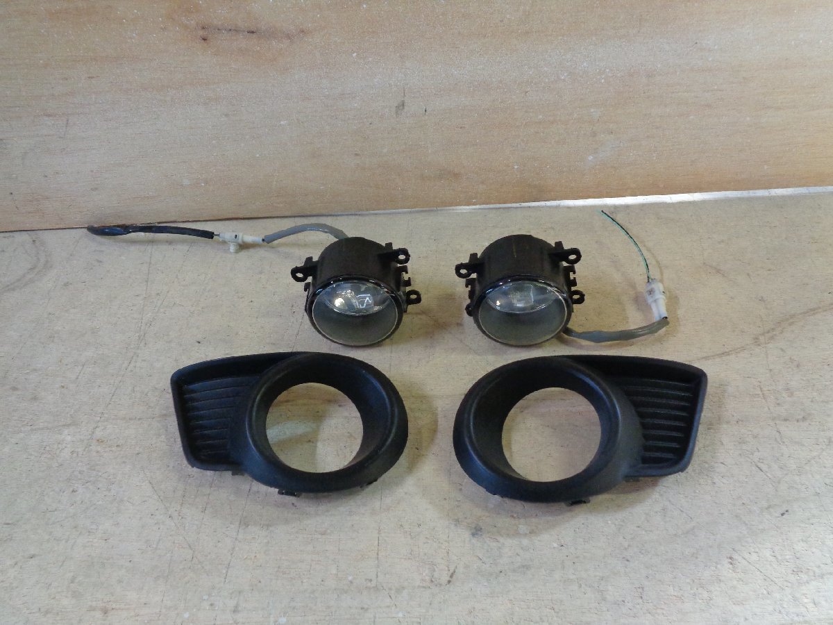 MH23S ワゴンRスティングレー 純正 フォグランプ 左右セット拍卖